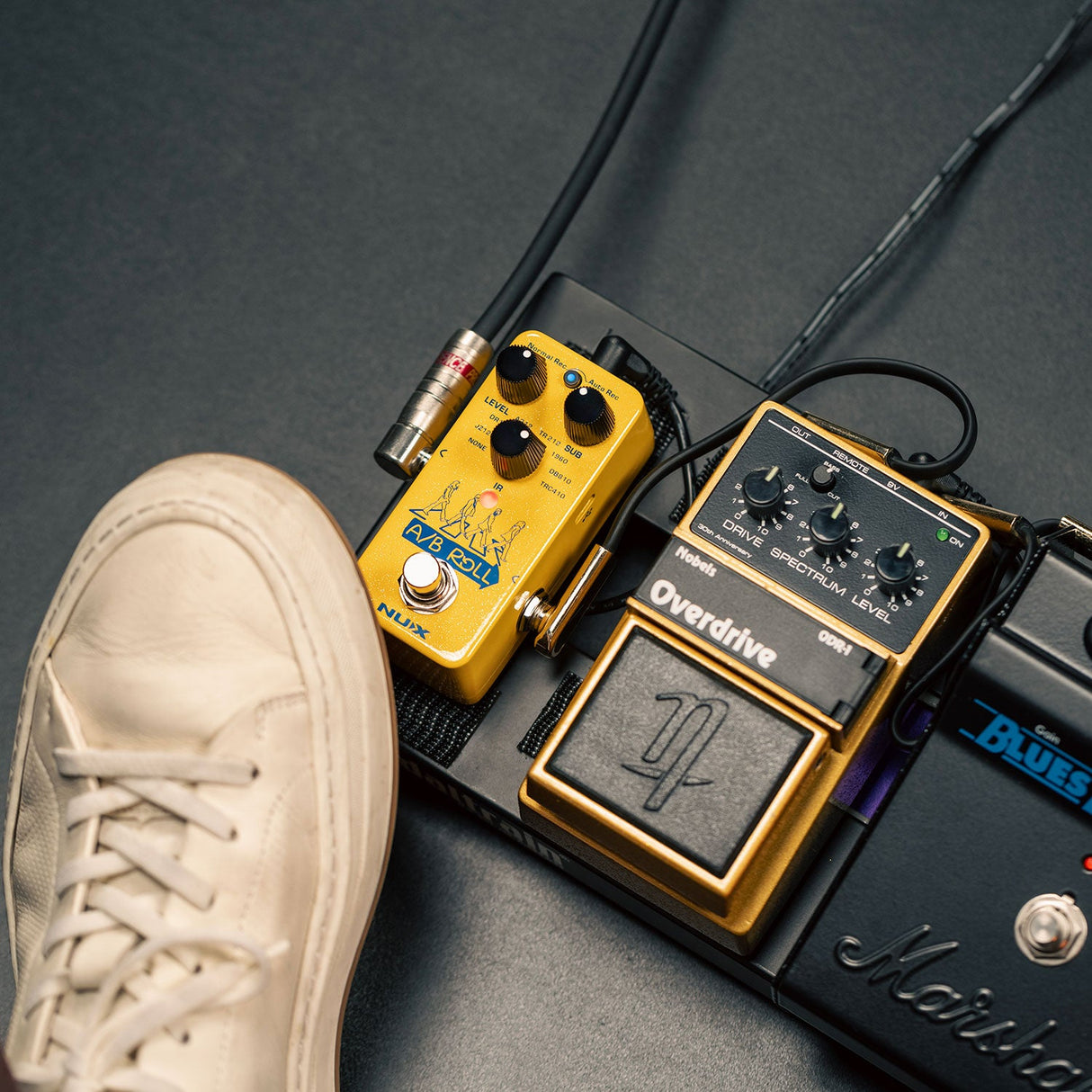 NU - X NOL - 1 A/B Roll Octave & Loop Pedal - Effects Pedals - NU - X