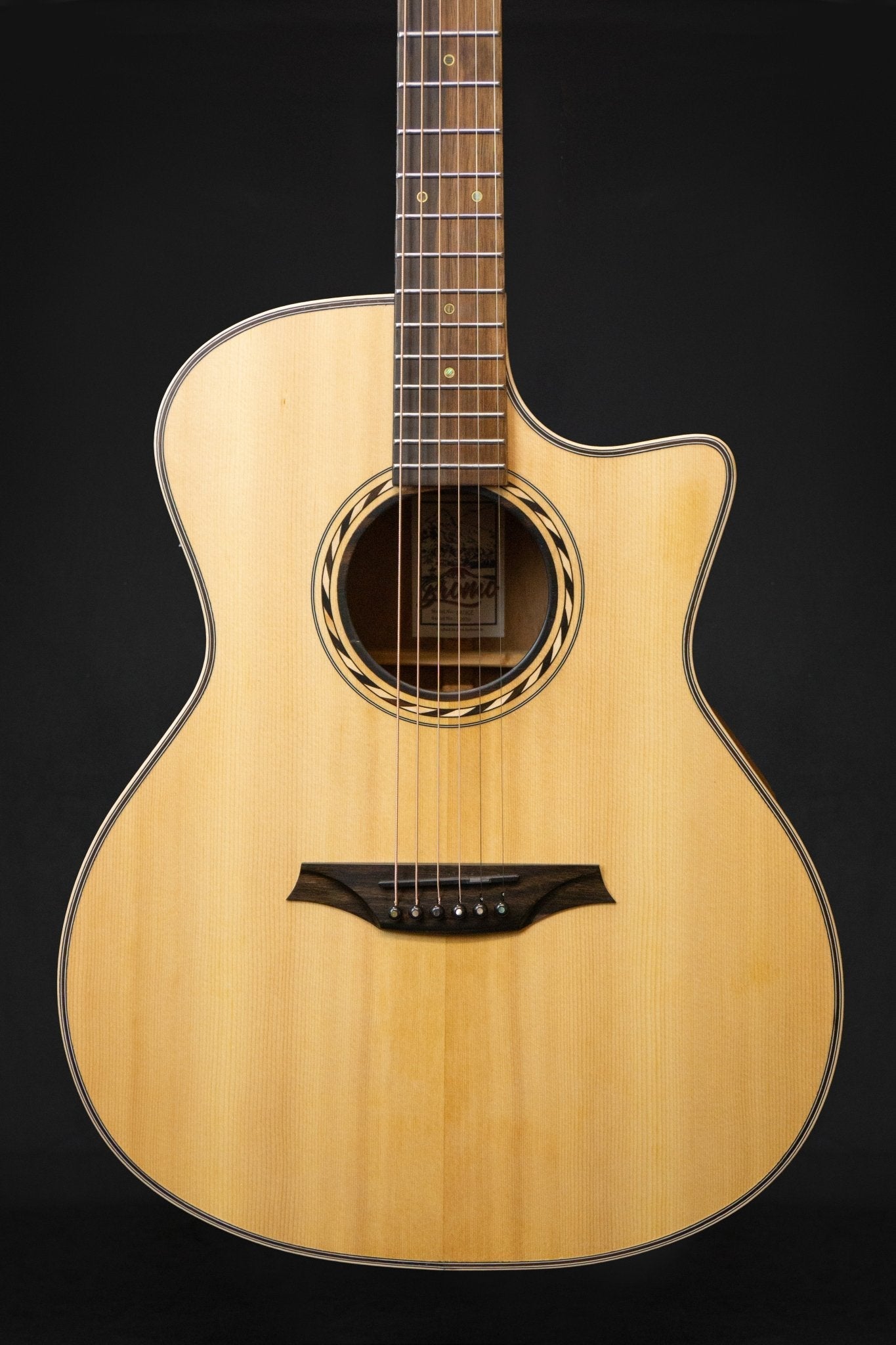 Bromo & Tanglewood vs Sigma, Martin & Taylor: Which Affordable Acoustic Guitar Gives You More?