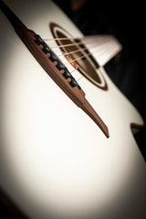 Lâg Tramontane 118 Slim Electro Acoustic Guitar (White)