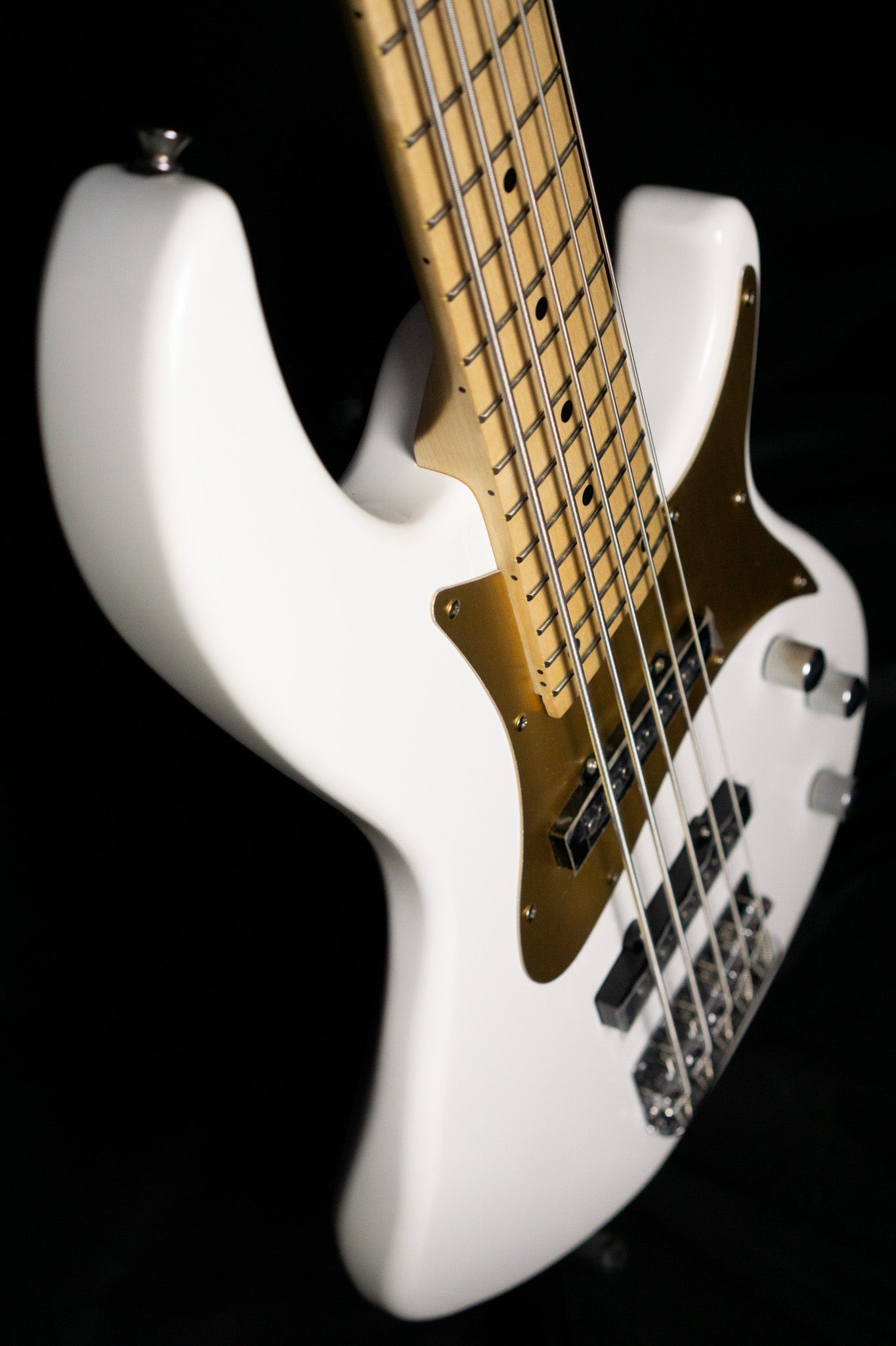 Aria Pro II RSB 618/5 White 5 String J-Bass – WM Guitars