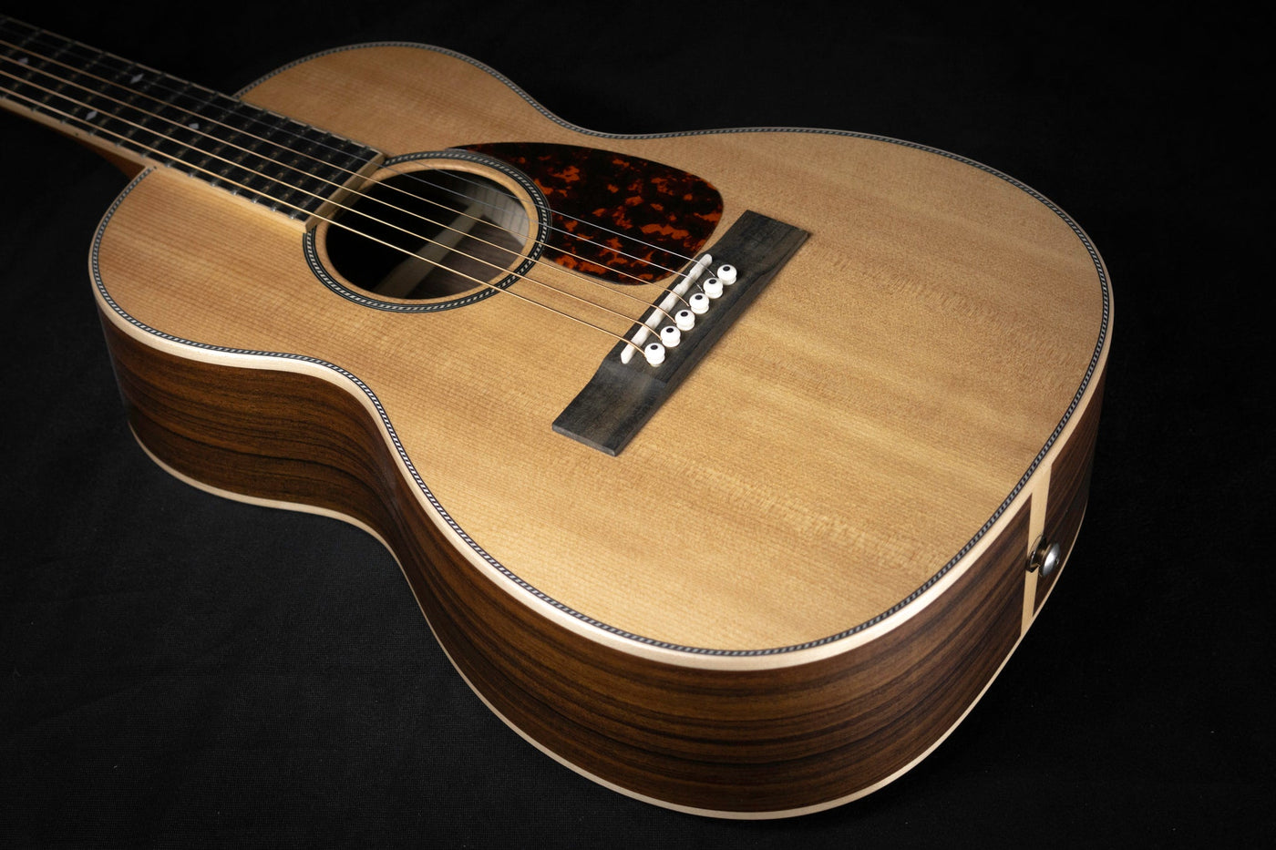Larrivee T40R Acoustic Guitar Detail