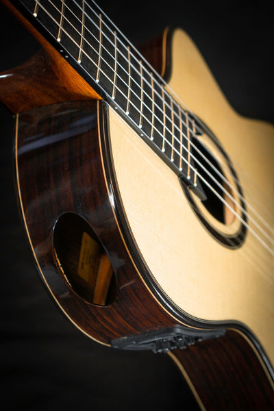 Salvador Cortez CS 245 Classical Guitar Side